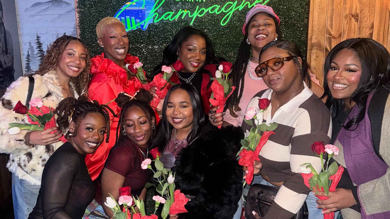 Weekend Vlog: Galentines + Surprise Party￼ + Super Bowl 