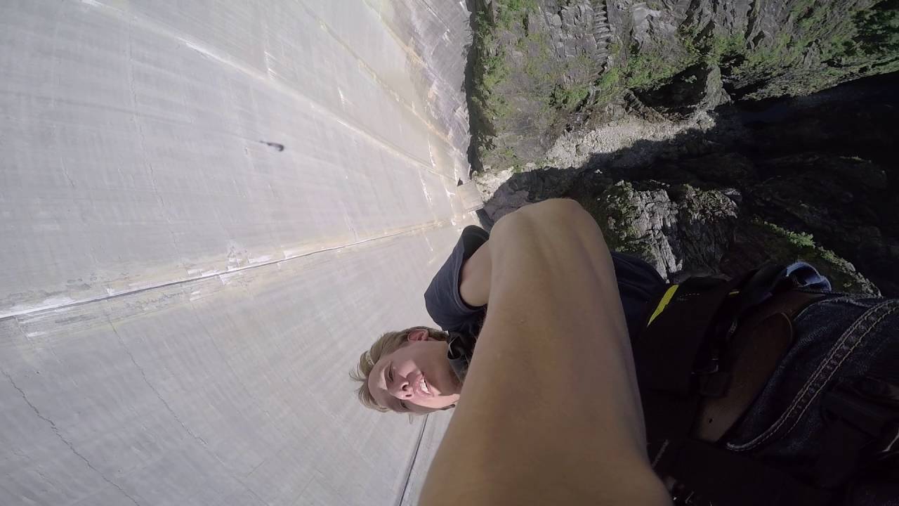 GoPro Bungee Jumping Verzasca Staudamm