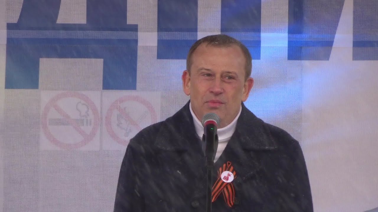 Губернатор Александр Дрозденко поздравил город Сланцы с 95ти летием.