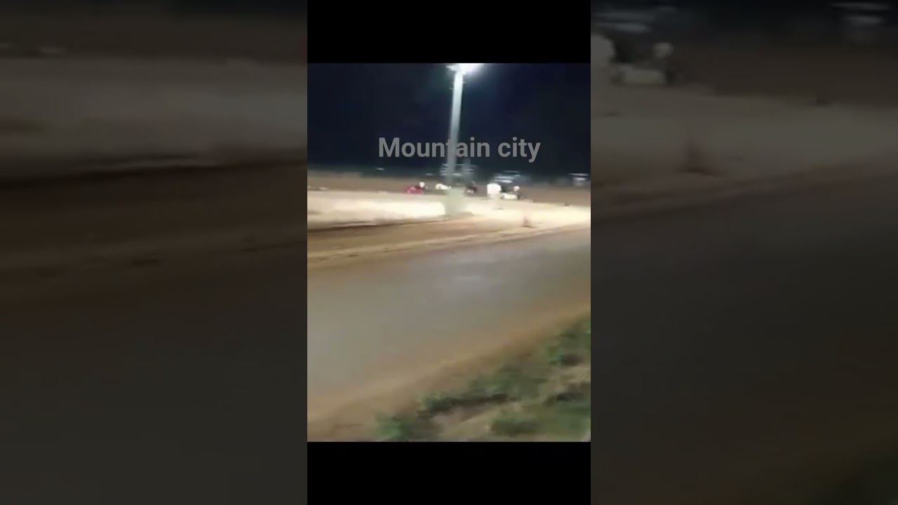 Small or large tracks dirt go kart  ?