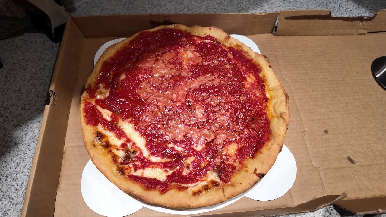 DellaSantina Pizzeria - True Chicago-style deep dish and classic thin crust pizza (5 Stars)