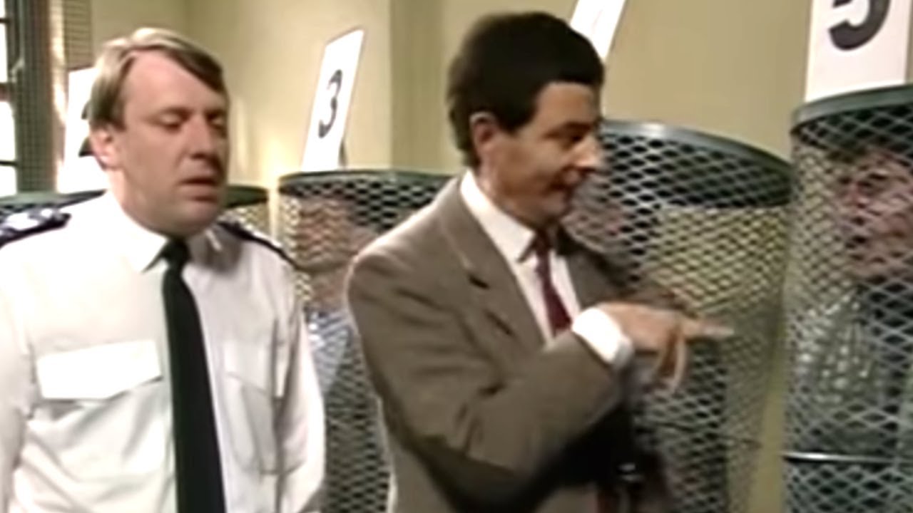 Bean Stops Crime | Funny Clips | Mr Bean Official