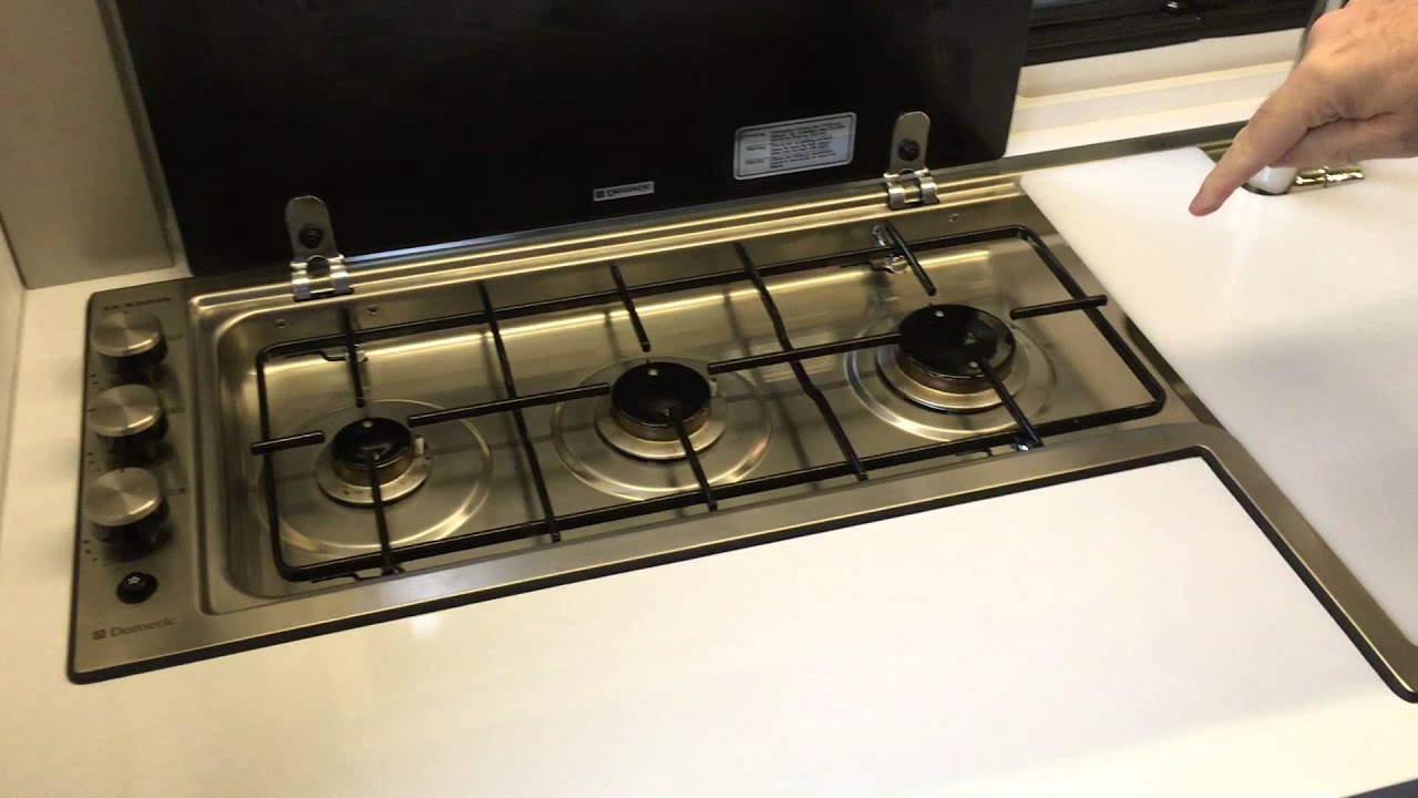Adria Altea 392 PH 2015 met volautomaat mover, veel voordeel nu bij Meerbeek Caravans & Campers