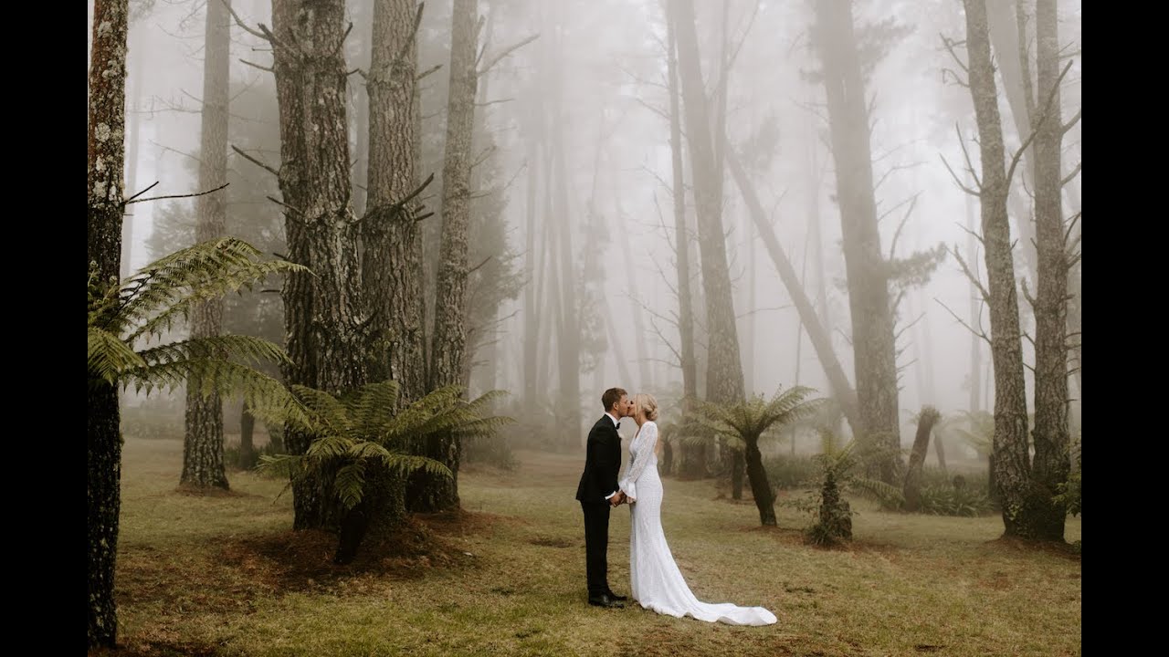 Blue Mountains, Australia Wedding // Charlotte & Kieren