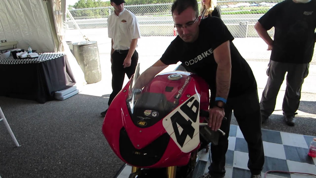 Warming up the Moto Guzzi MGS-01
