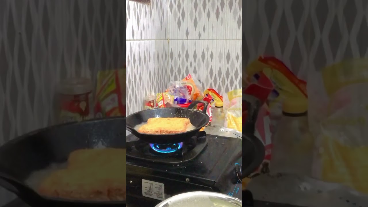 Sandwich Goreng ‼️ #food #belanjacemilan #jajananviral #adayinmylife #minivlog #idejualanroti