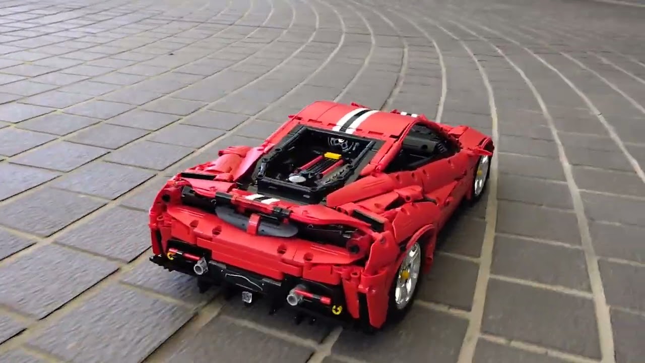 CaDA Master Italian 488 pista with 4 motors powered