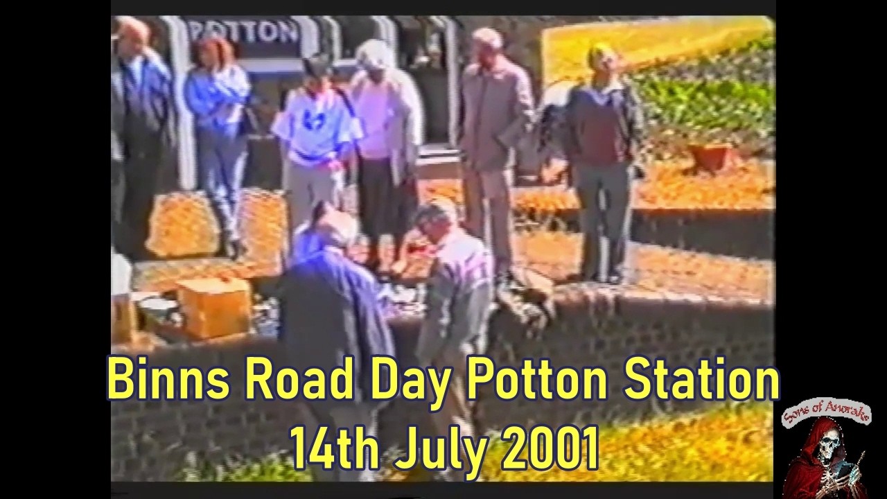 Binns Road Day Potton Station 14th July 2001 Hornby Meccano