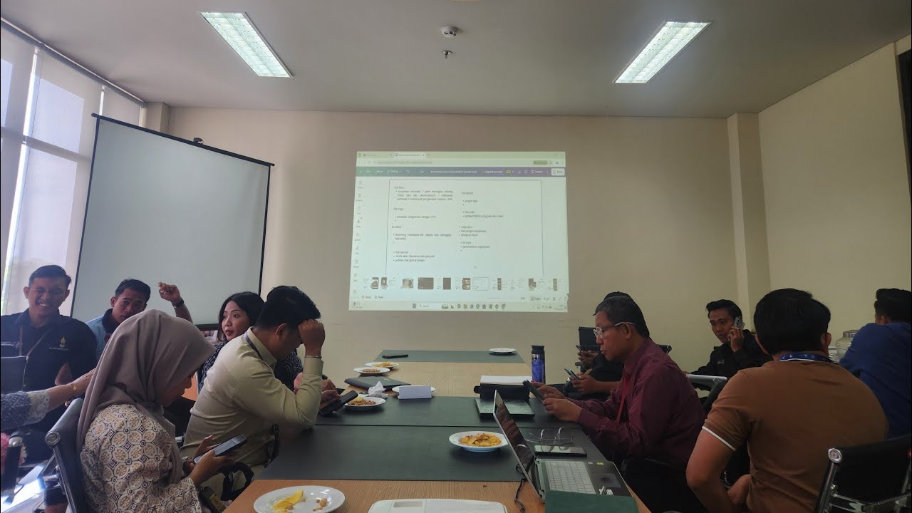 Pak Tyo selaku Kaprodi TaH memberikan Informasi untuk program terintegrasi