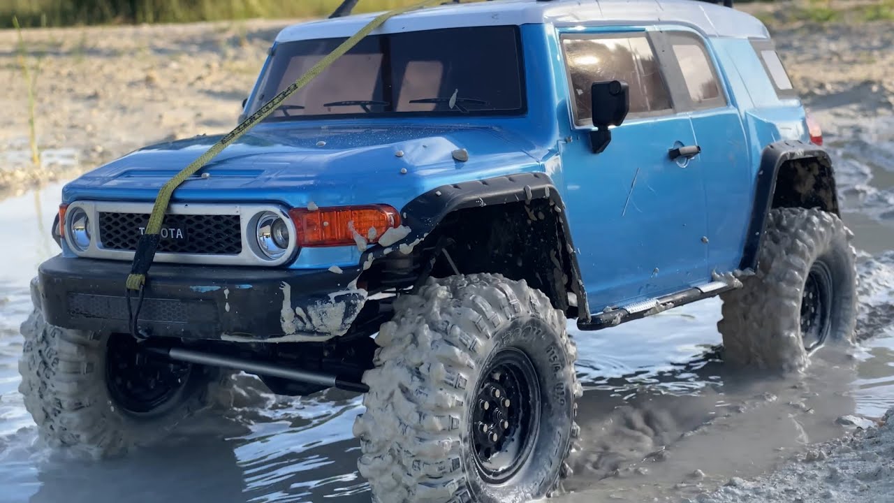 YiKong Toyota FJ mud and water trail fun 1/10 4x4 off-road RC