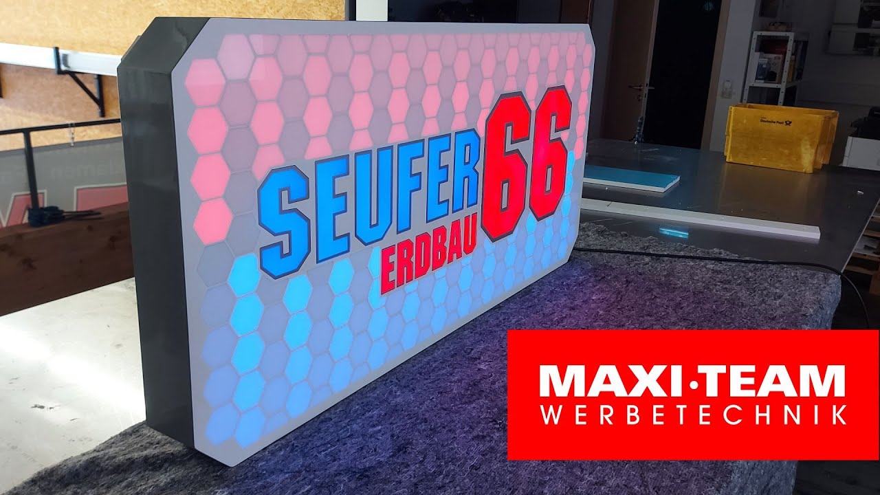 Sonderbau Leuchtkasten mit RGB Steuerung