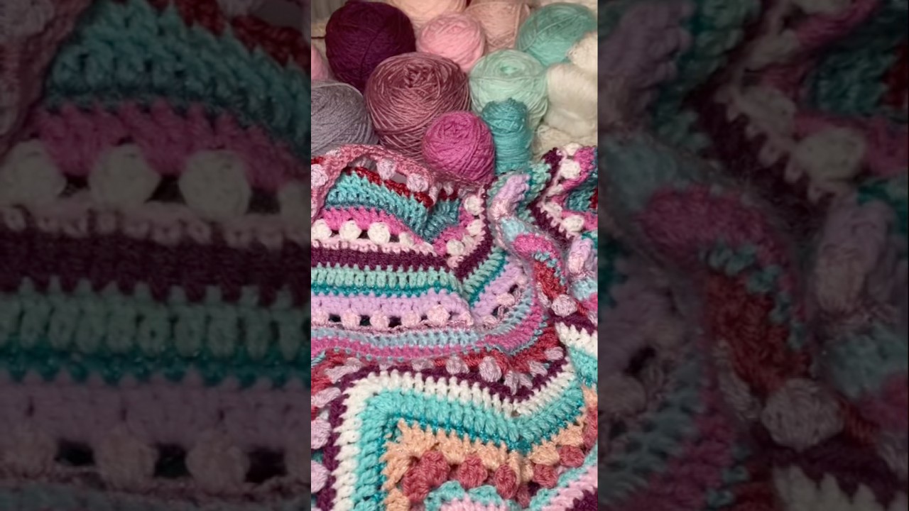 Day 3 of crocheting the Betty Mcknit 6 day star blanket⭐️  