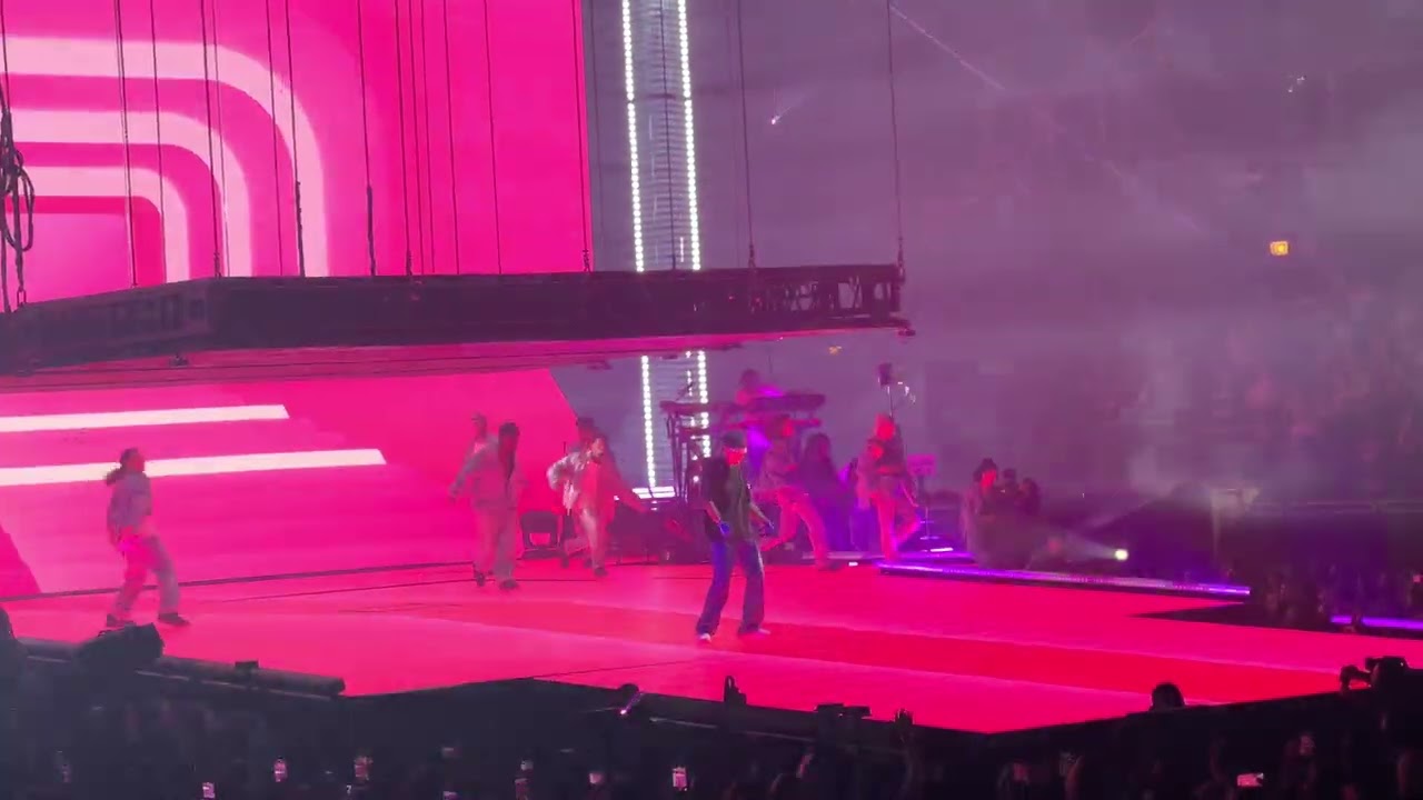 Justin Bieber - Sorry - Justice Tour - Chicago IL 5.10.2022