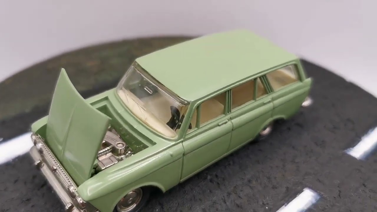 1:43 Moskvich 426 A3, Москвич 426 - комби. USSR, Saratov, early model, rare color. 