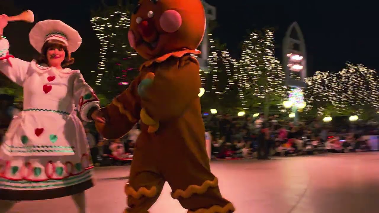 [4K] Disneyland Christmas parade December 5, 2025