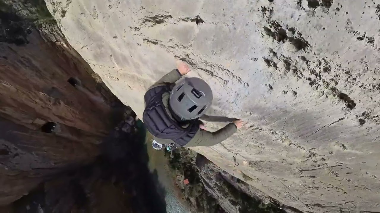 Pericondrio Tragal (6A+, 110M) Montanejos. Tercer largo grabado con insta360