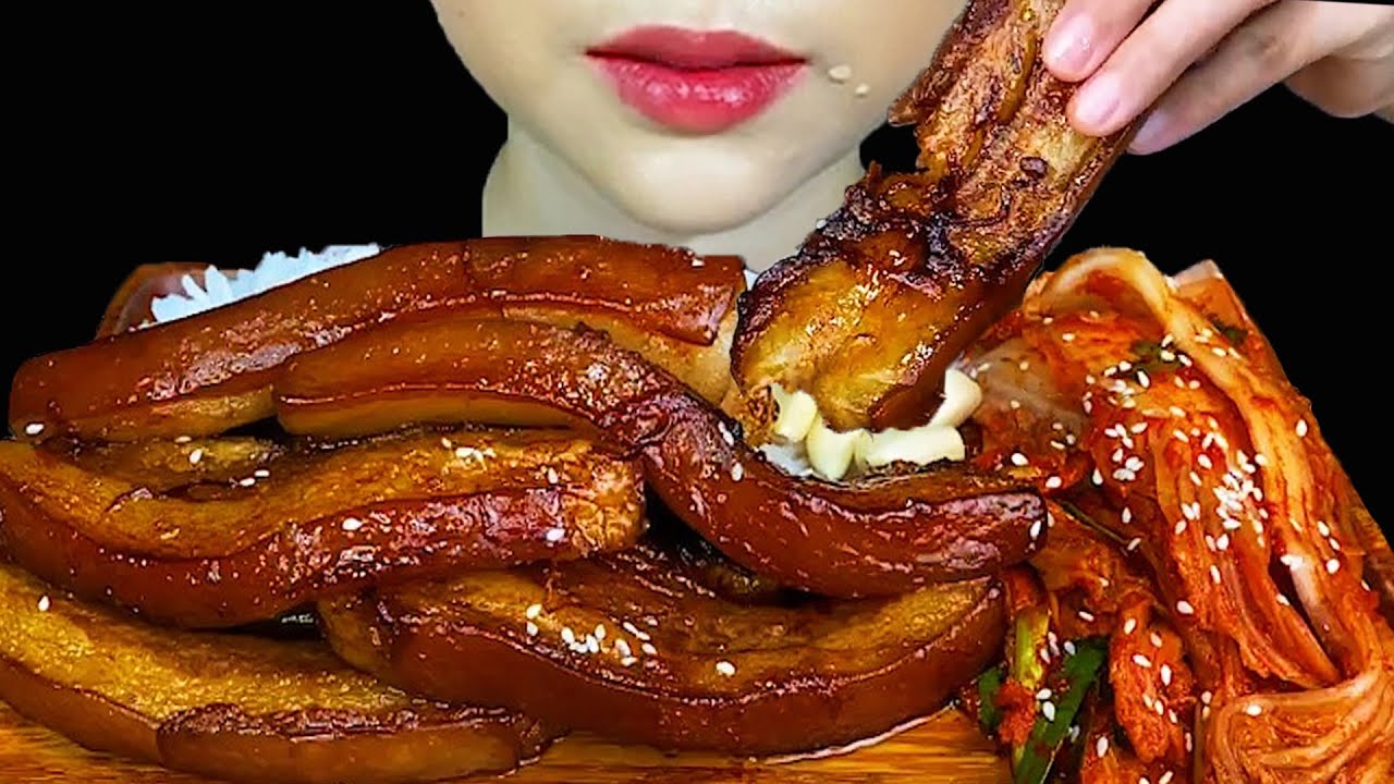 Braised Pork Belly, Homemade Kimchi & White Rice * MUKBANG SOUNDS *