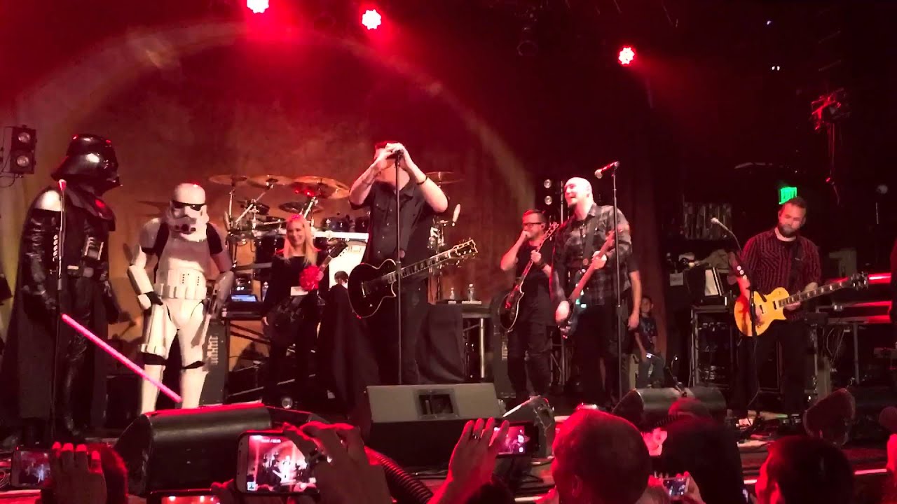 Breaking Benjamin live - Ben's birthday surprise. Imperial March, Tool, Nirvana, Pantera covers.