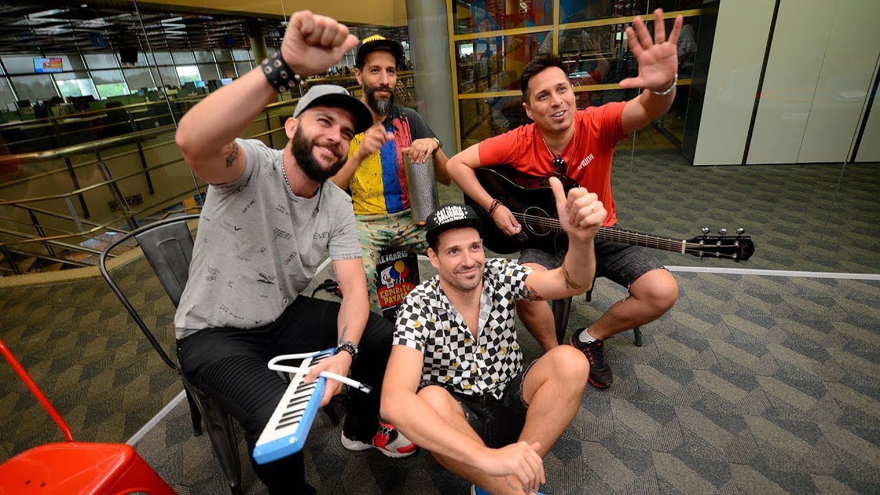 Los Caligaris - Que Corran: acústico en el estudio VOS