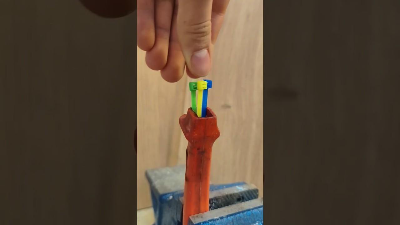Professional Secret for Repairing Tool Handles! 🤫 #diy #shorts