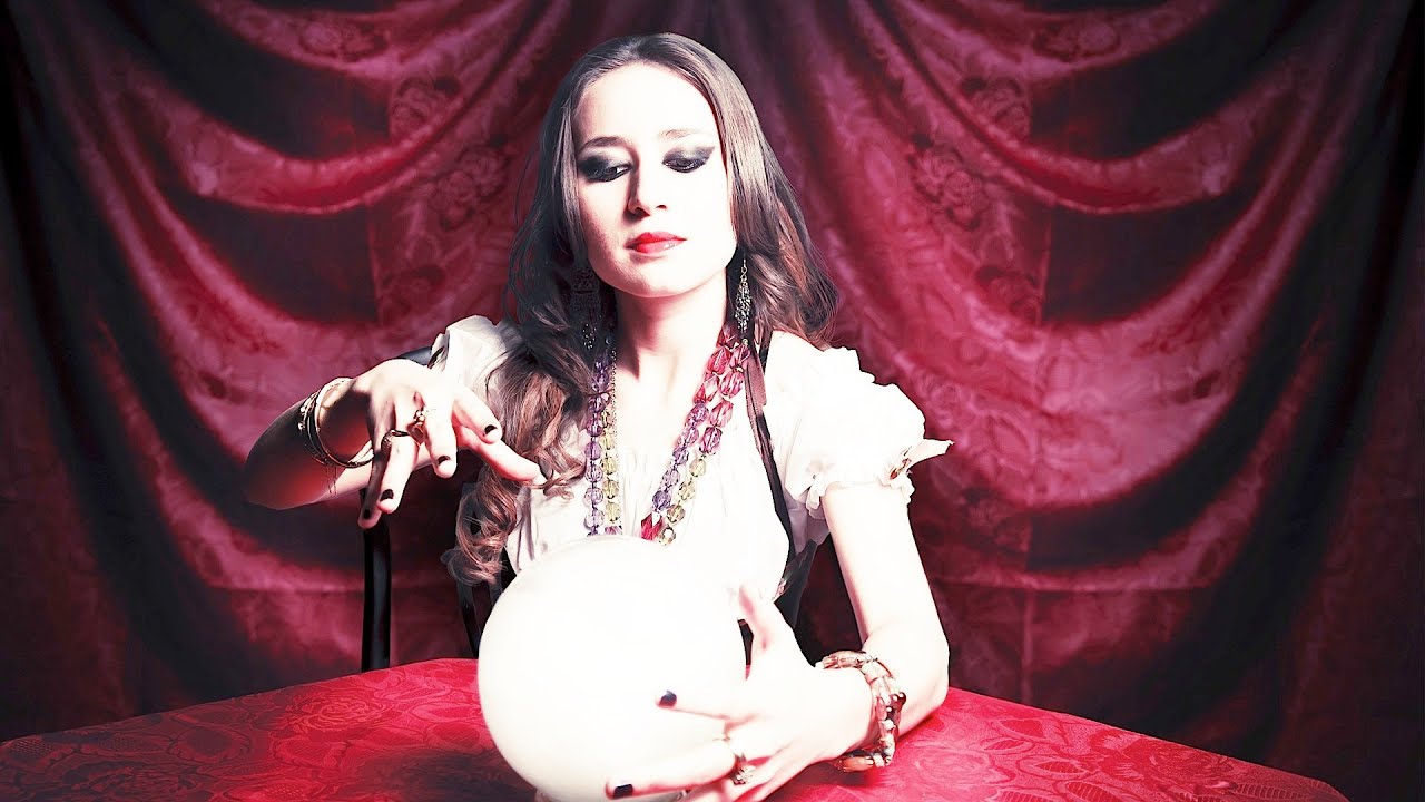 What Is a Clairvoyant? | Psychic Abilities