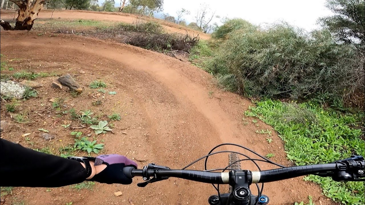 Stromlo mountain biking Superflow Lazer track (Rollercoaster, Skyline, Luge) @RockyTrailMedia 