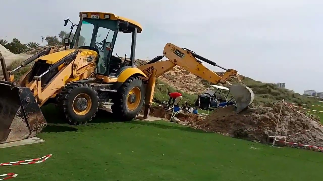 Replacement of 450mm irrigation main line gate valve | Golf course maintenance