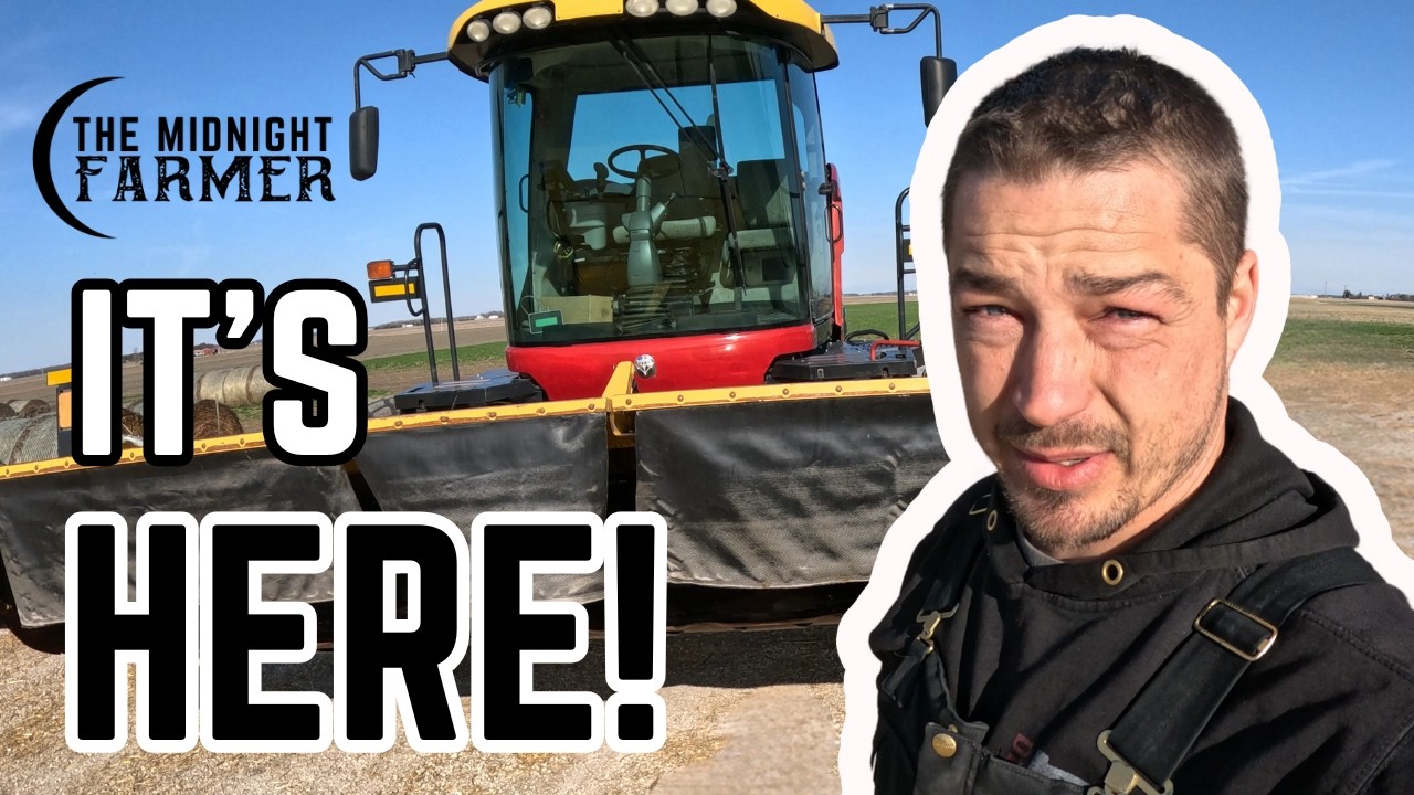 Big Equipment Delivery: Speedrower 260 Arrives! 🚛🚜