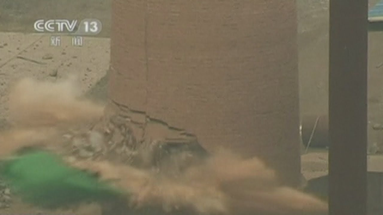 China: Steel mill chimneys explode in demolition