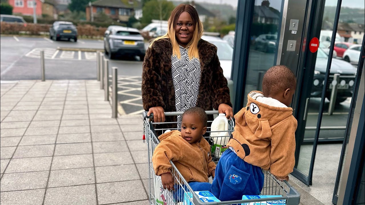 A simple shopping day turned into a cardio session at the end 😭😂 #twintoddlers  #boymom #momlife 