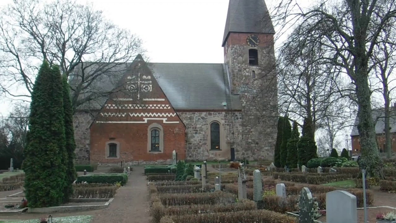 två sammanringningar i vaksala kyrka (2verisioner) (andra videon är med kamera ljudet)