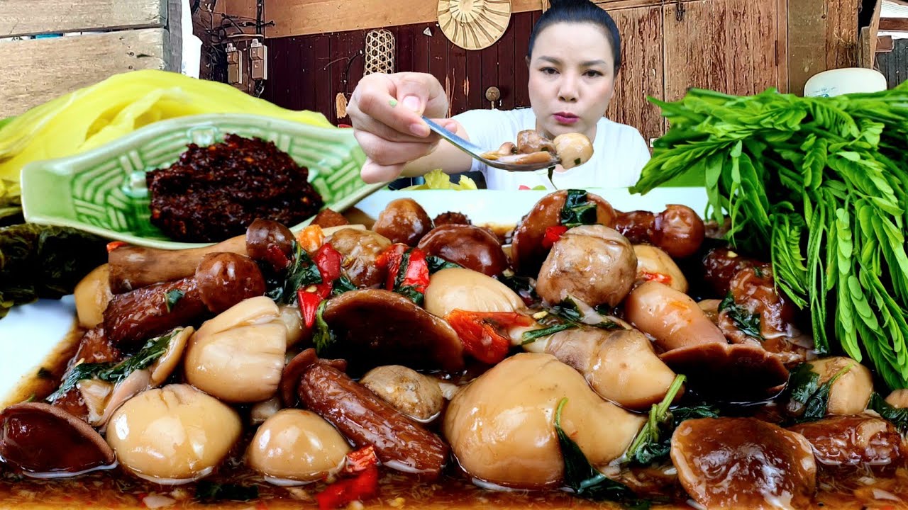 อาหารตามฤดูกาล เเกงเห็ดระโงกเห็ดเผิ่งซดกรุบๆเเซ่บสุดๆจ้า|ส้มซ่าพาเเซ่บ 20 กรกฎาคม ค.ศ. 2025