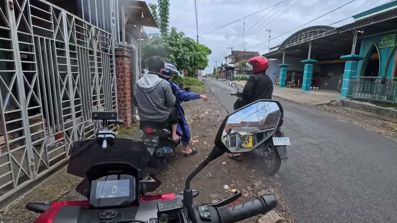 Jalan jalan ke pantai shine Tulungagung 