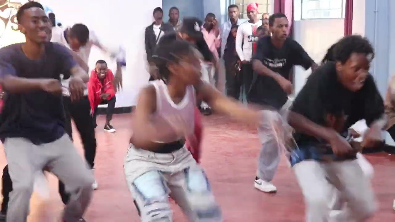 Club Rafiki: Mbega Impano!! Tembera Ishuri ry'Urubyiruko Rwiga Kubyina Dance Moderne i Nyamirambo