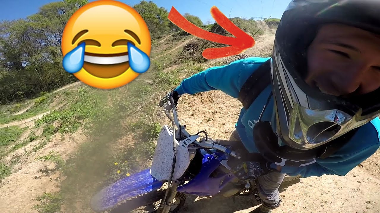 LES AVENTURES D'ONLY ET TANGUY SUR UN TERRAIN D'ENDURO
