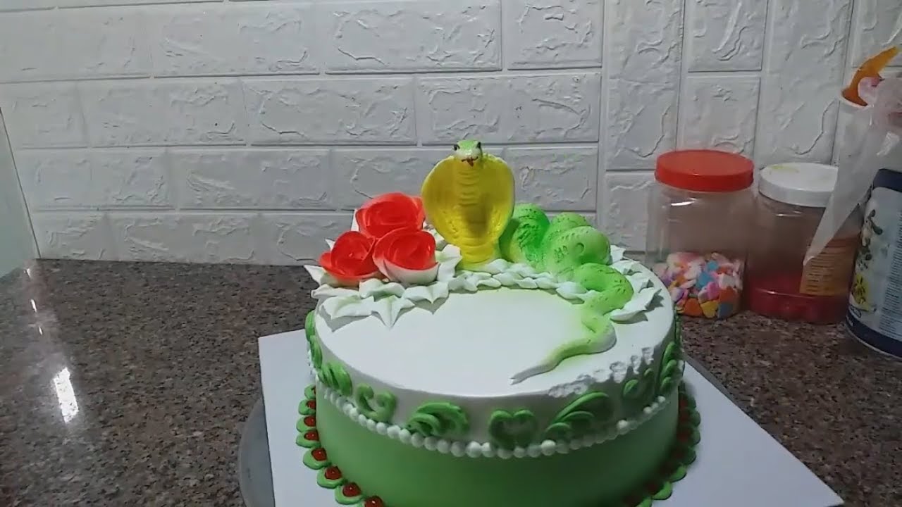 Decorating Simple Cream Cake, Beautiful, Shaping The Snake (26) Bánh Kem Đơn Giản Tạo Hình Con Rắn