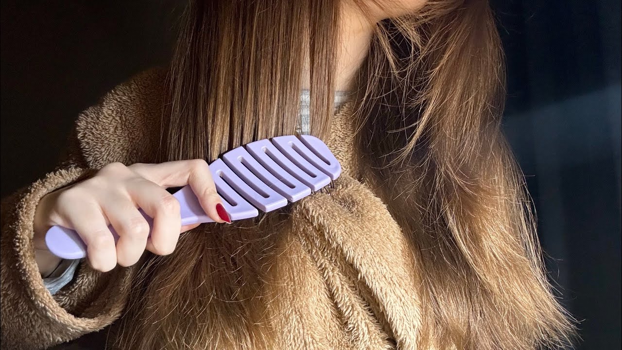 ASMR Hair Brushing/Combing & Tapping Sounds