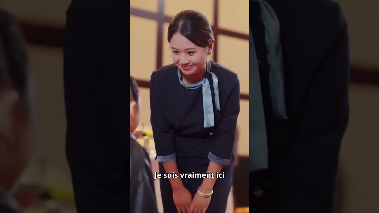 Piégé par sa fille, un père innocent est la cible de deux puissantes PDG. Que veulent-elles ?