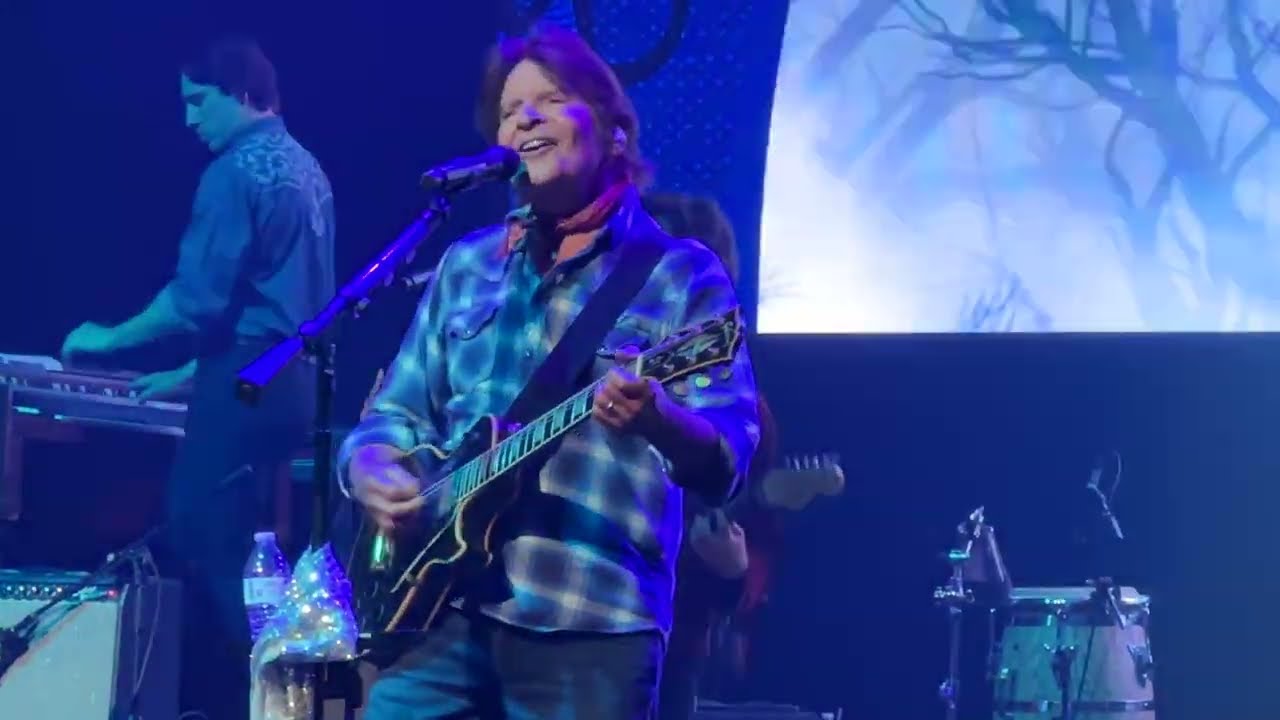 John Fogerty at Beacon Theater-May 28, 2025- Bad Moon Rising with Proud Mary
