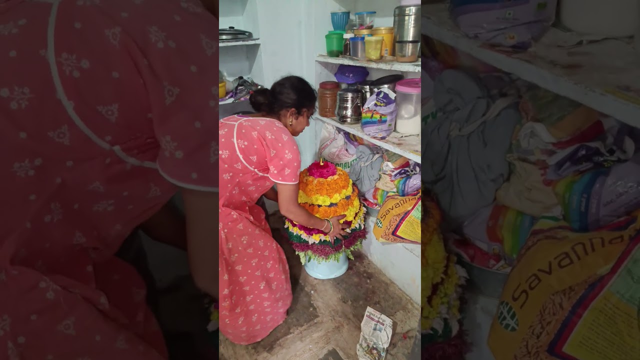 maa inti batukamma celebrations at village telangana 🏵️🌼 #batukamma #janani