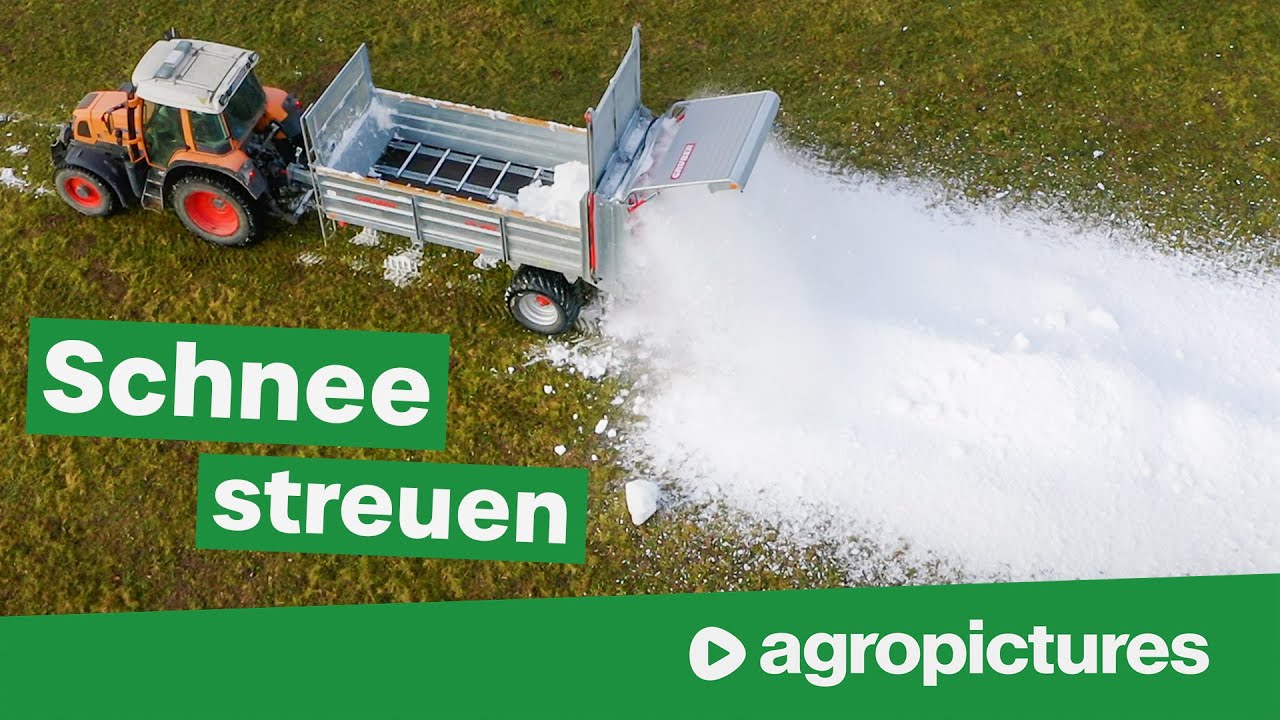 Schnee streuen mit Gruber Miststreuer am Ritzensee in Saalfelden am Steinernen Meer