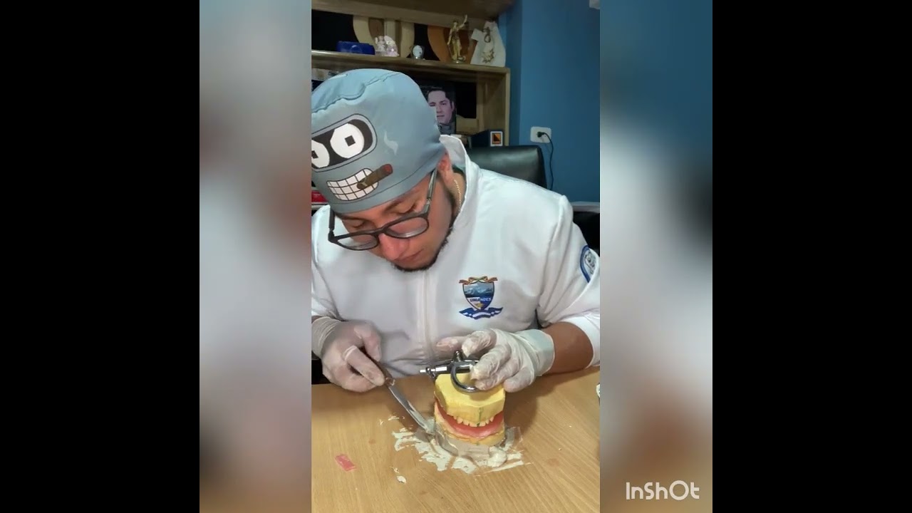 Montaje de modelos de yeso en el articulador oclusor