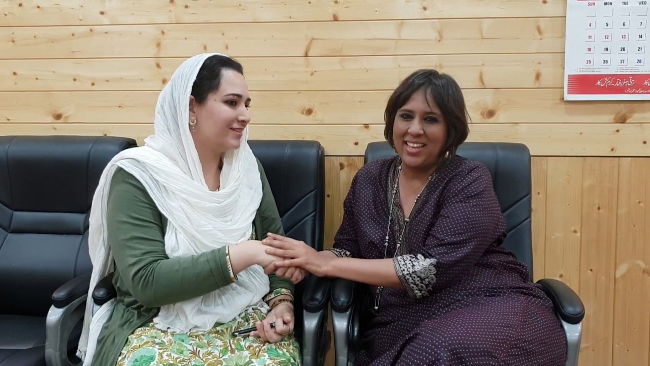 Meet Syed Sehrish, the Kashmiri Woman at the frontlines today: Doctor, IPS officer, now IAS officer