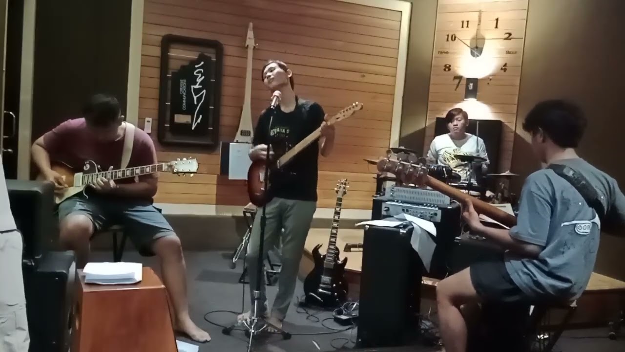 Latihan rocksalt band