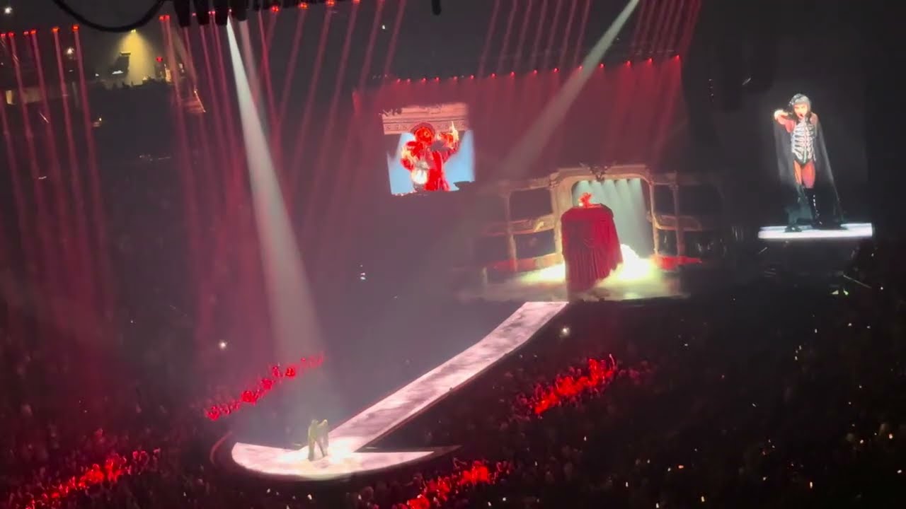 Lady Gaga - Million Reasons [Live] (2025) Night 2 - Las Vegas