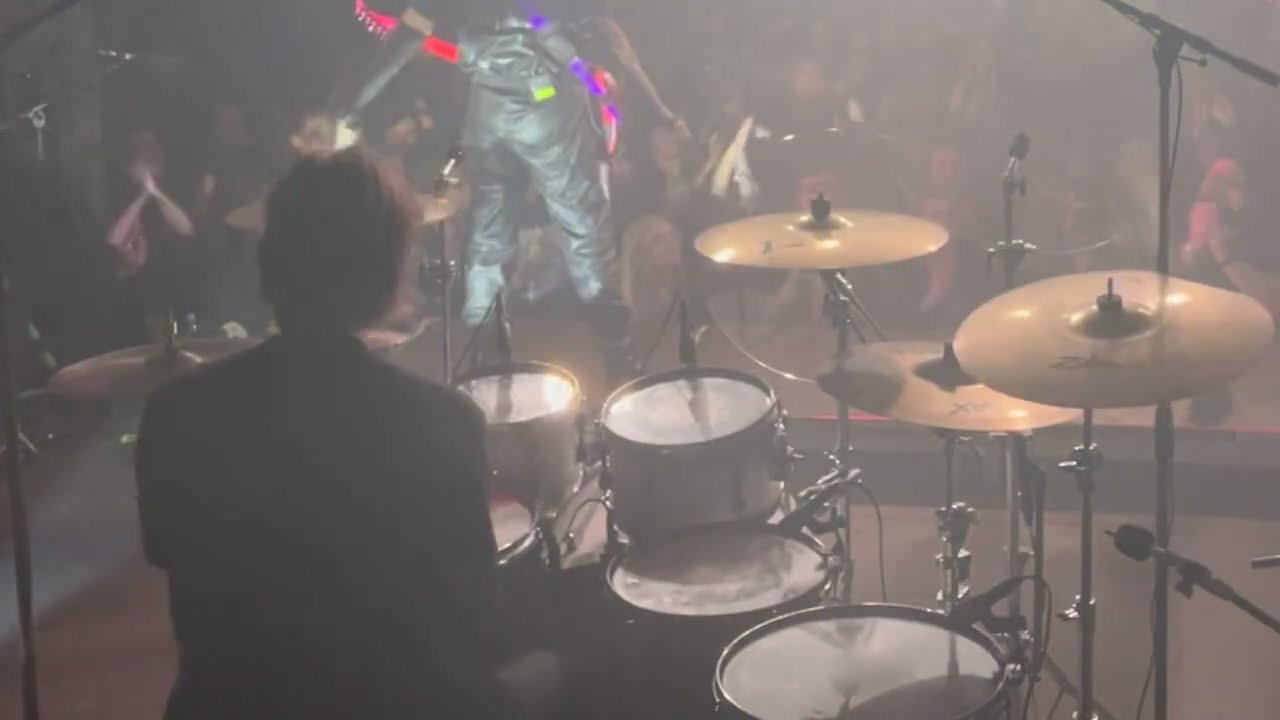 Aarne Toivonen - ''Echo'' with Cyan Kicks @ Munich