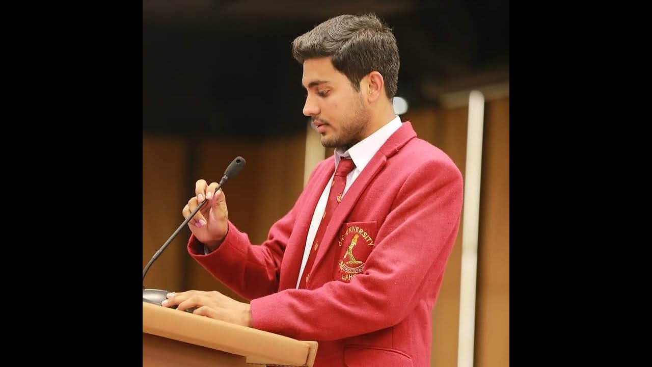 Best Urdu Debate by Zohaib Alam| Best Speech| Best Urdu Declamation