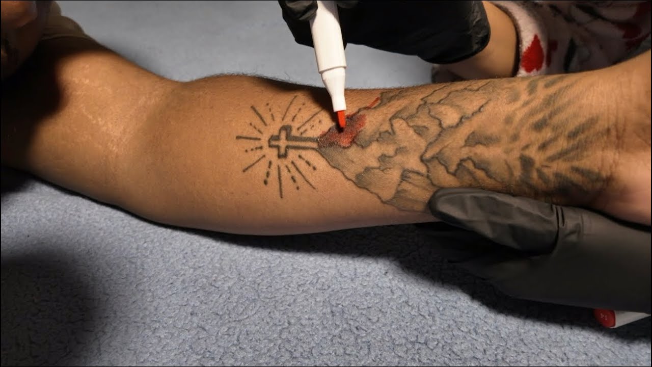 ASMR Tattoo Coloring & Arm Scratching for Deep Relaxation 😴 😴🎨