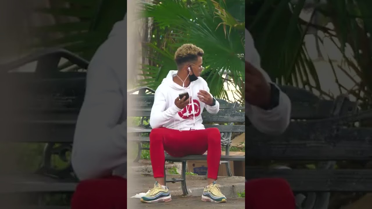 Gritando a desconocidos | Cámara oculta en La Habana Cuba (Videos Graciosos)