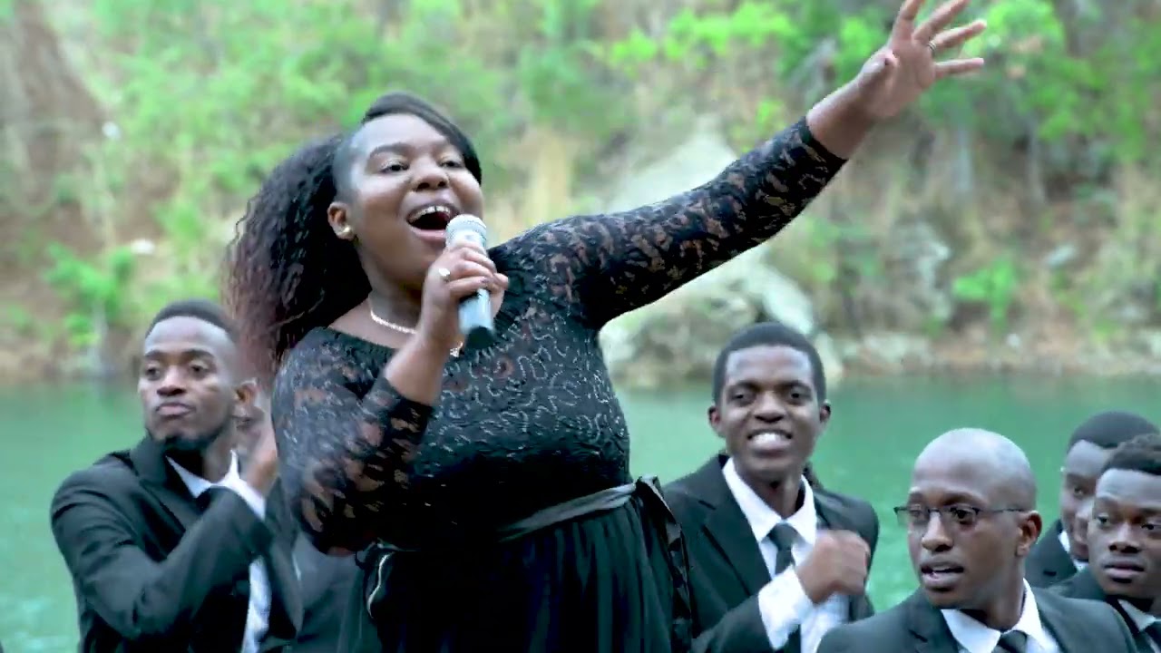 Zimpraise - Nguva Yakanakisisa (Hymns Night 4)